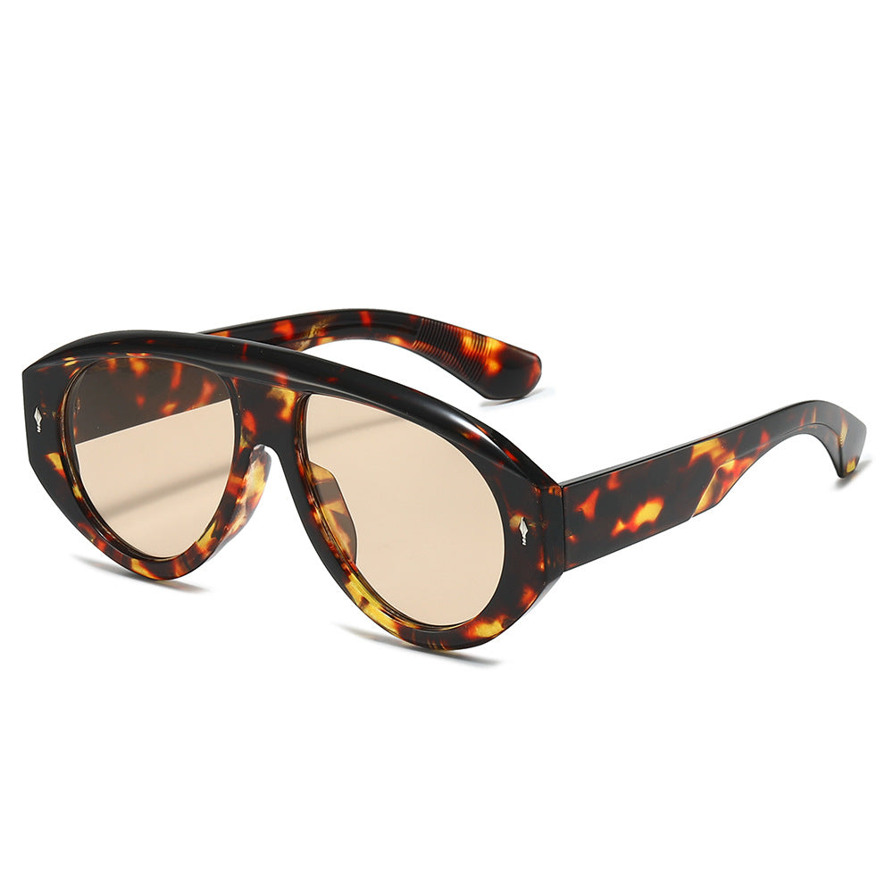Pilot Style Oversized Sunglasses with Rivets