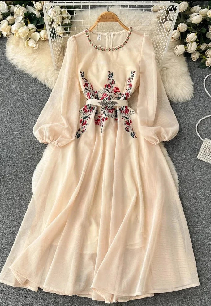 Djuliana Vintage Dress