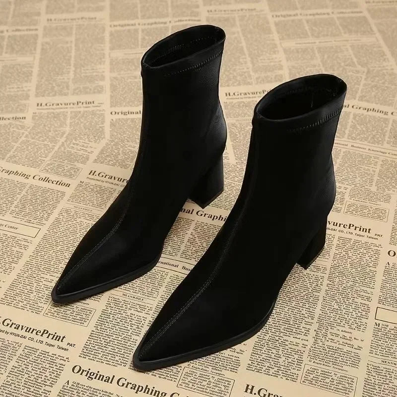 Bily Boots