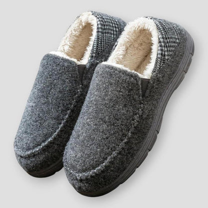 Saint Morris Kent Plush Slipper