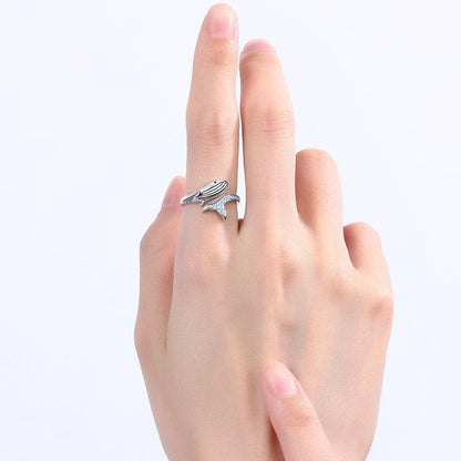 Saint Morris Madison Whale Ring