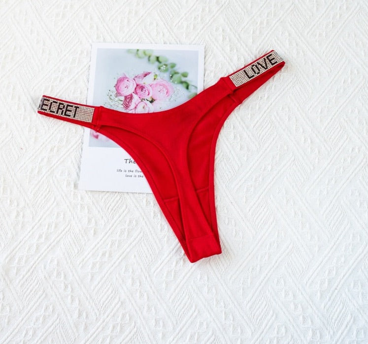 Lara Sexy String