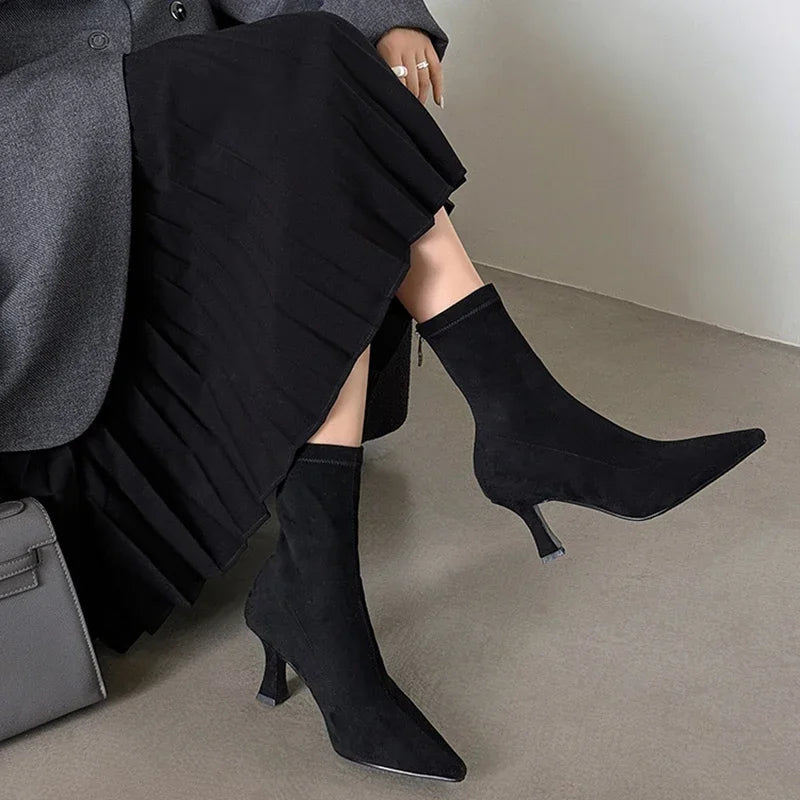 Jenesis Boots