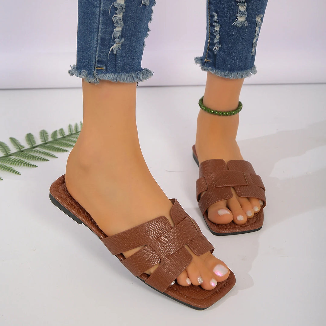 Anjelika Slippers