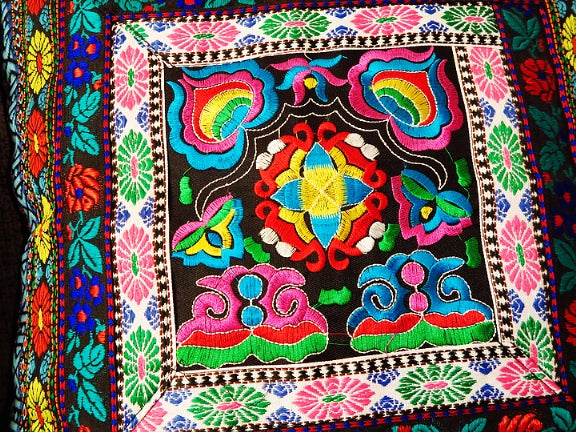 Ethnic Handicrafts Fabric Embroidery Pillowcase National Style Flower Picture Cushion Cover