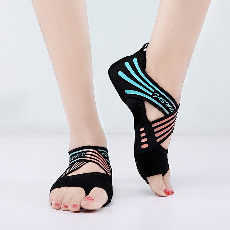 Women Flats Canvas Shoes Women Fitness Shoes Non-Slip Sneakers Summer Breathable Sapato Femininos Big Size 35-42 Fashion Sneaker