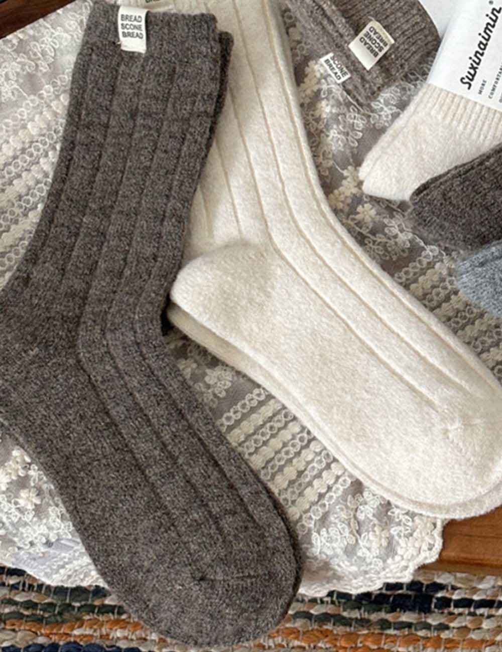 Trendy Wool Vertical Striped Warm Crew Socks