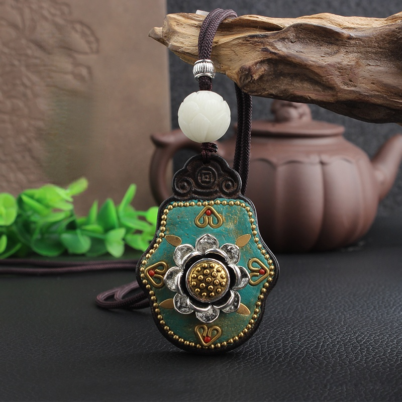Vintage Ebony Nepal Pendant Fortune Transfer Necklace Long Versatile Ethnic Style Peace Card Pendant Necklace
