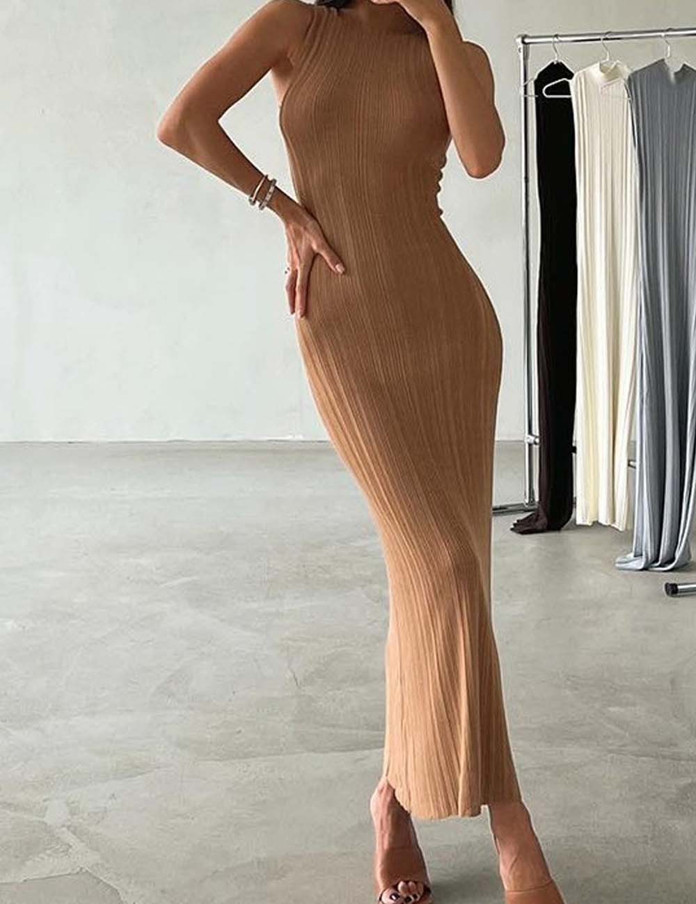 Solid Color High Neck Slim Maxi Dress