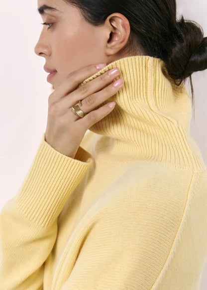Oversized Turtleneck Sweater In Soft Pink Knit