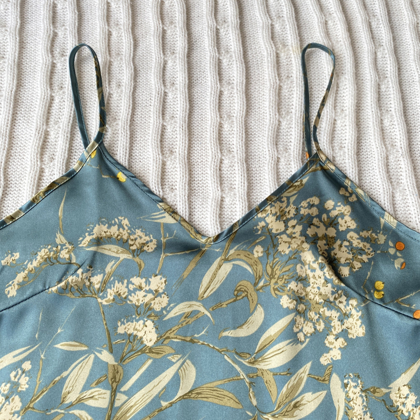 Cherry Blossom Pattern Faux Silk Pajama Set (2-Piece)