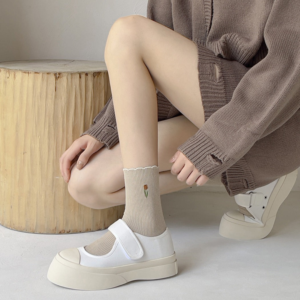 Rufia - Solid-Color Floral Tulip Socks - Sweet &amp; Classic