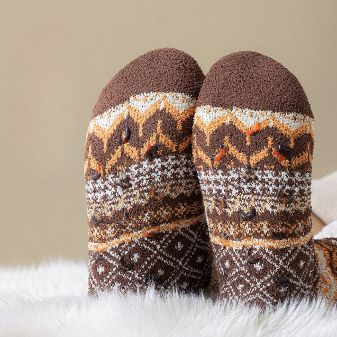 Rufia - Colorful Ethnic Pattern Towel Socks