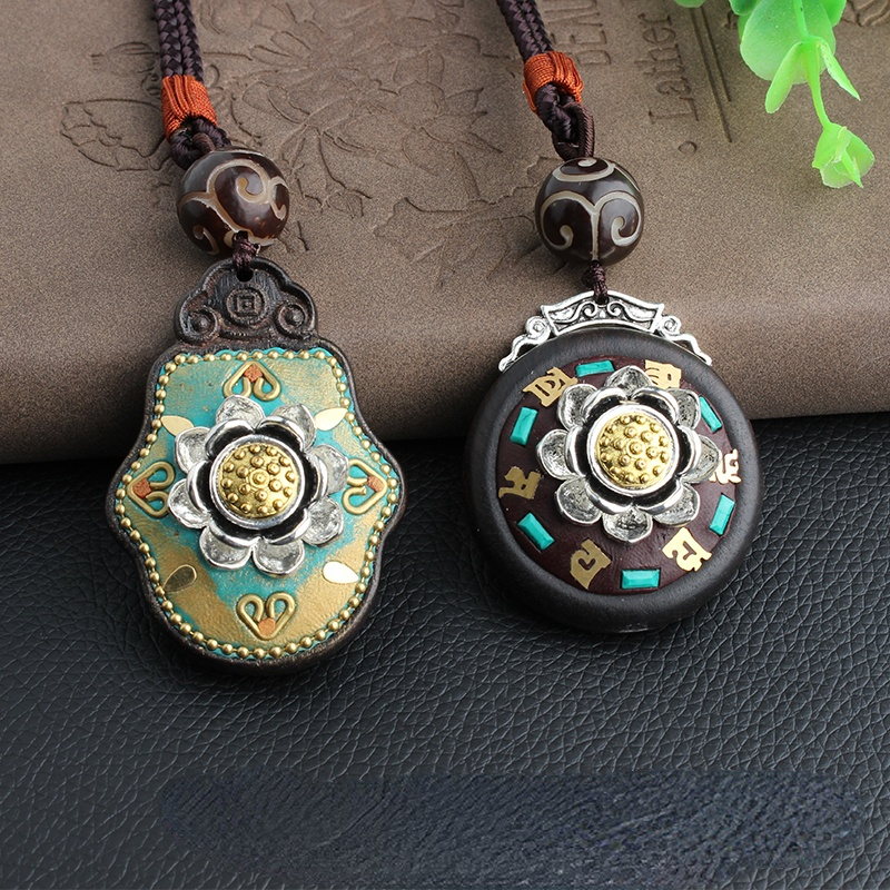 Vintage Ebony Nepal Pendant Fortune Transfer Necklace Long Versatile Ethnic Style Peace Card Pendant Necklace