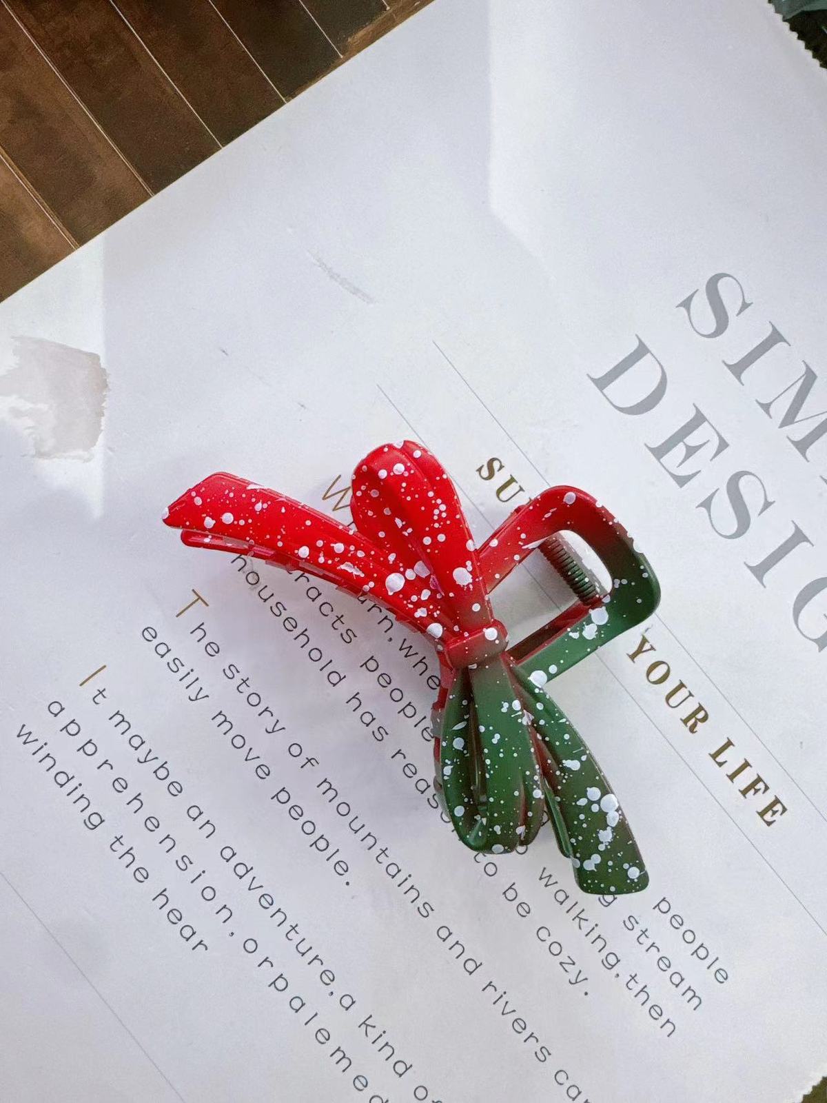 Christmas Red Green Gradient Plastic Snowflake Hairpin