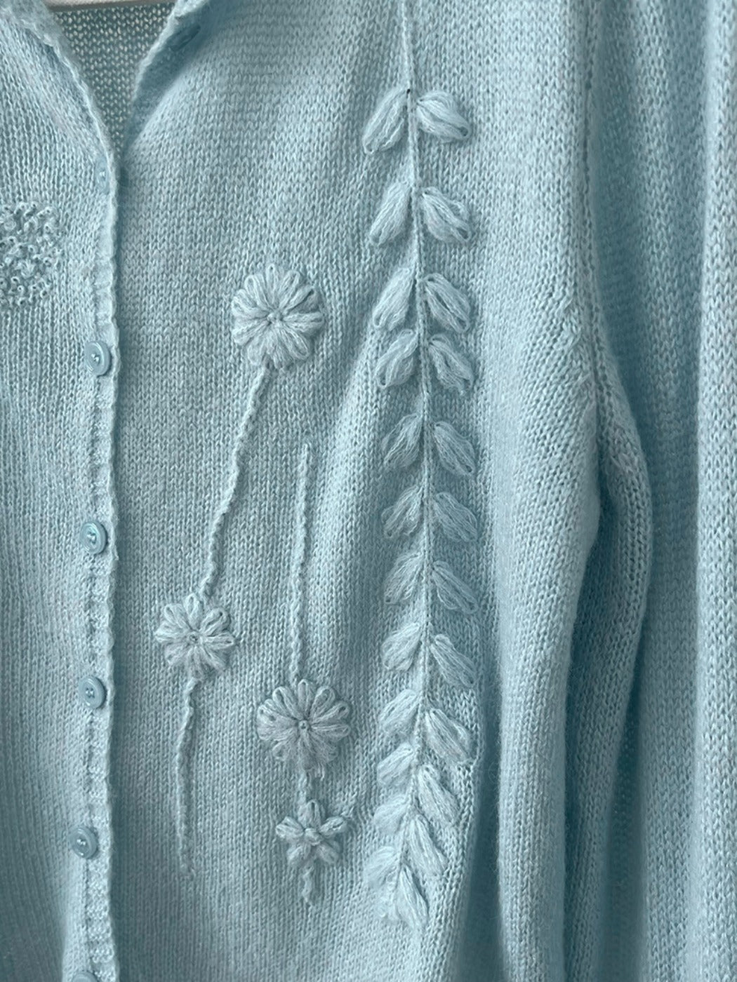 Crosa - Knitted Sweater Featuring Exquisite Embroidery
