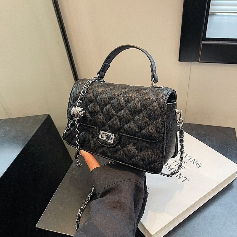 Retro Handbag With Pendant