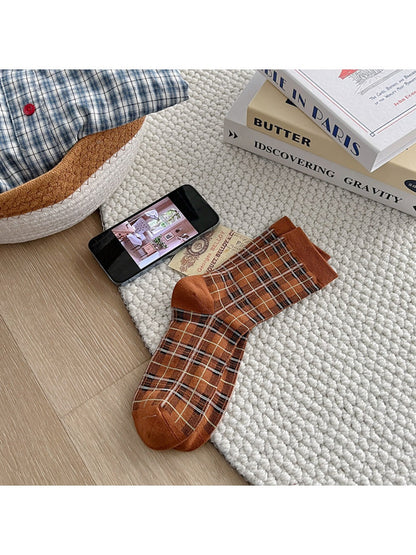 Rufia - Mid-Calf Capsule Socks with Plaid Patterns