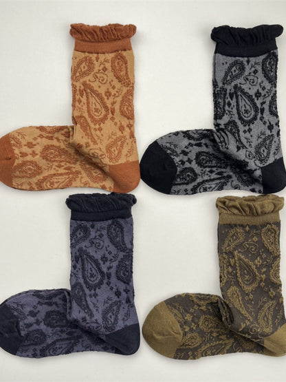 Rufia - Retro Mid-calf Socks with Cashew Flower Patterns