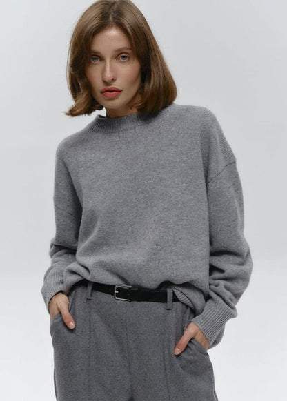 Relaxed Knit Pullover Sweater In Midweight Blend