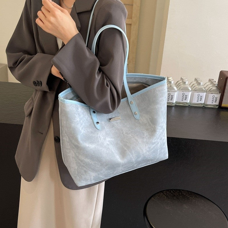 Retro Handbag With Pendant
