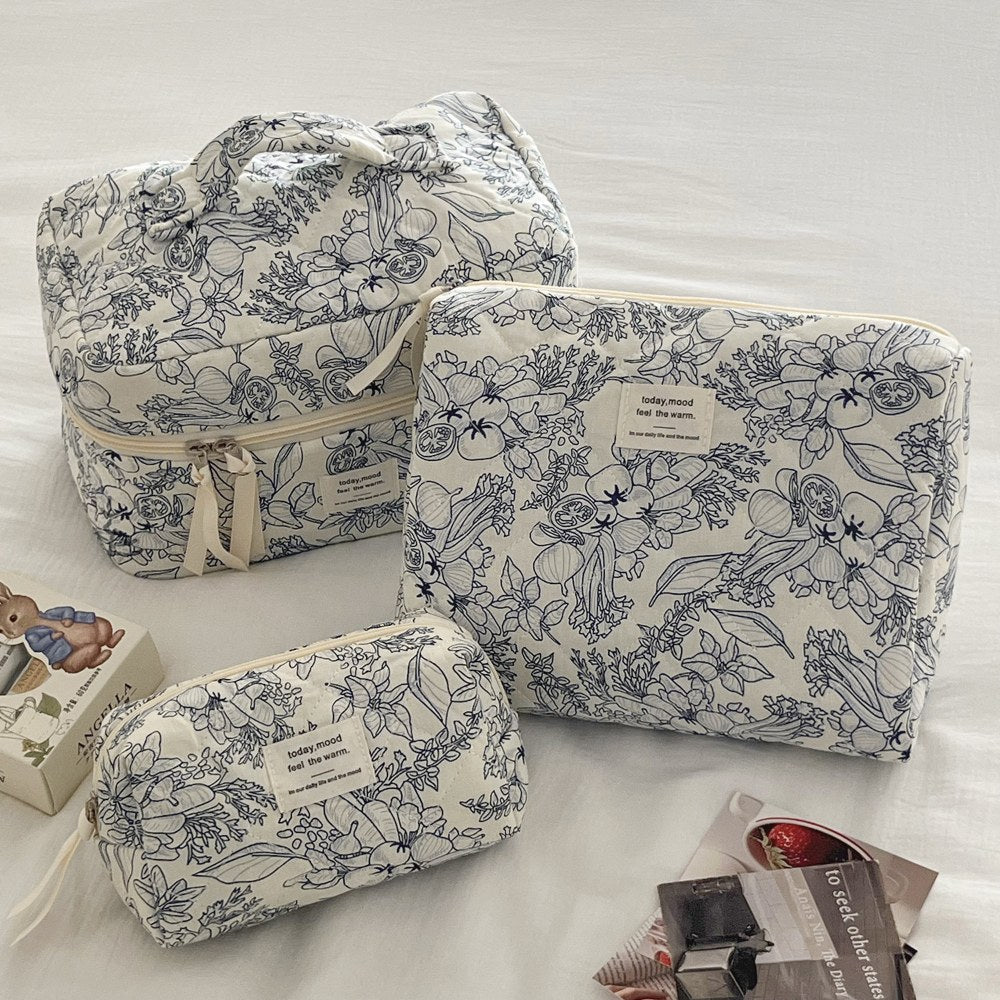 Simple Flower Print Simple Make Up Bag