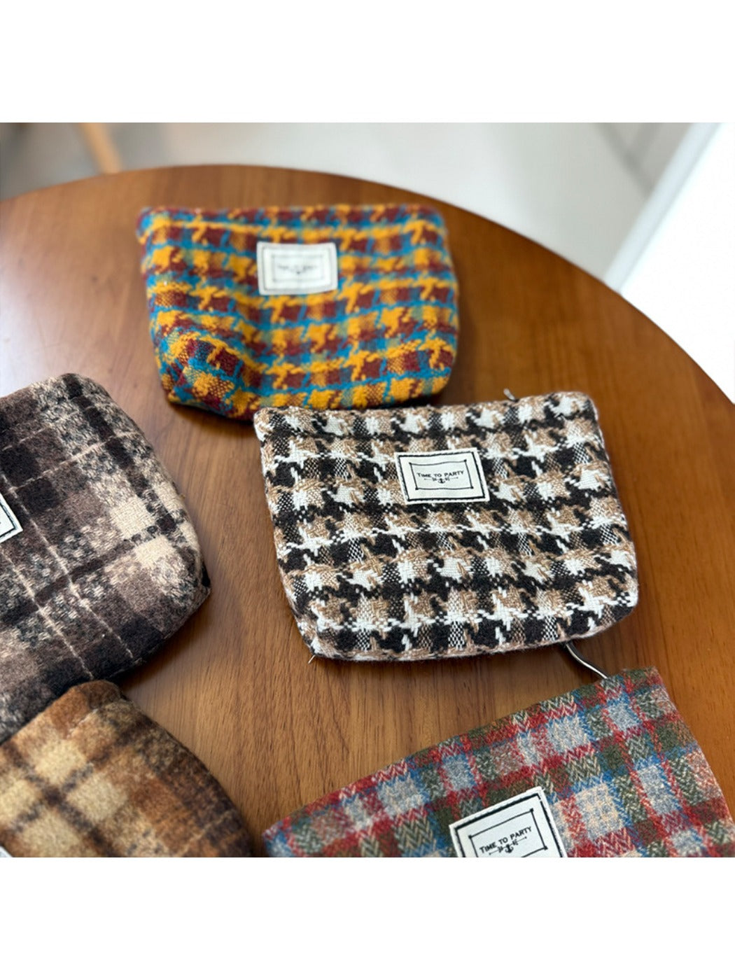 Cosbai - Vintage Plaid Cosmetic Pouch &amp; Coin Purse