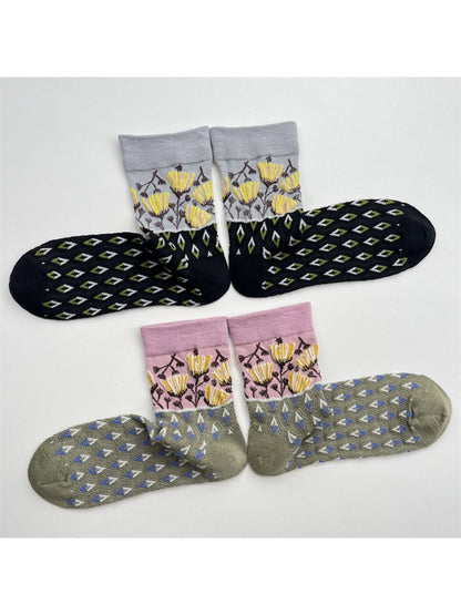 Rufia - Boho Diamond Pattern Mid-Crew Socks