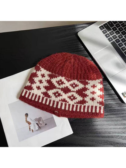 Haila - Vintage Knitted Beanie with Diamond Patterns