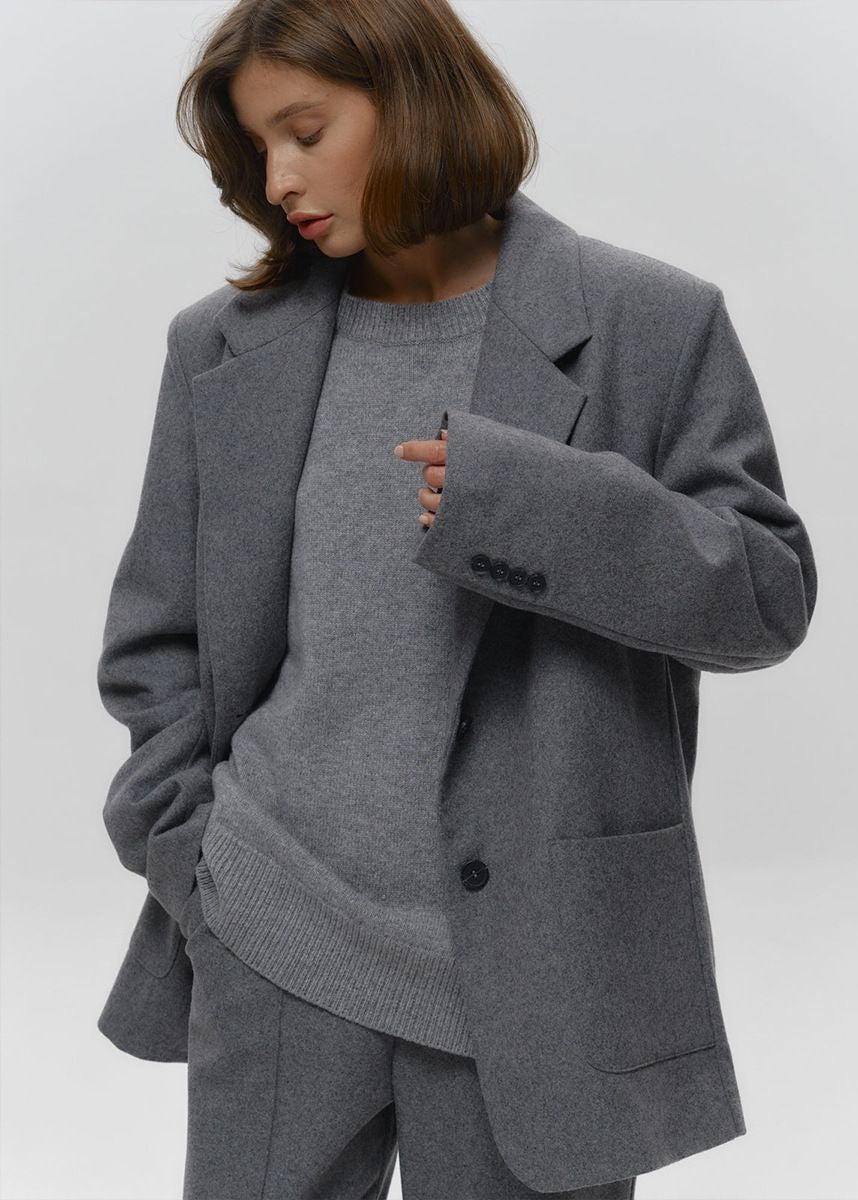 Relaxed Knit Pullover Sweater In Midweight Blend