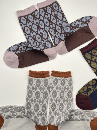 Rufia - Retro Mid-Calf Socks with Embossed Flowers