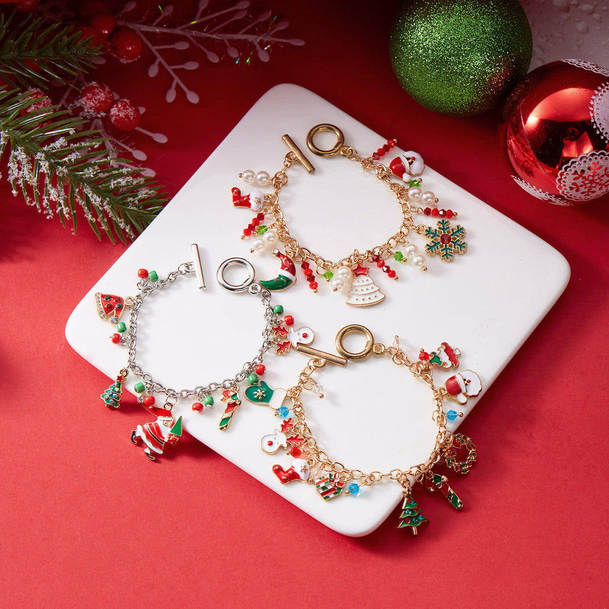 Christmas Alloy Pendant Bracelet With Santa Claus Design