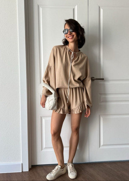 Lounge Set Breathable Fabric Long Sleeve Top Ruffled Shorts