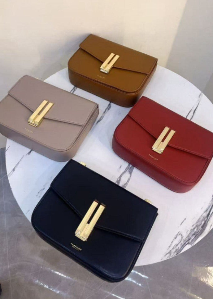 Structured Black Leather Shoulder Bag With Gold Clasp